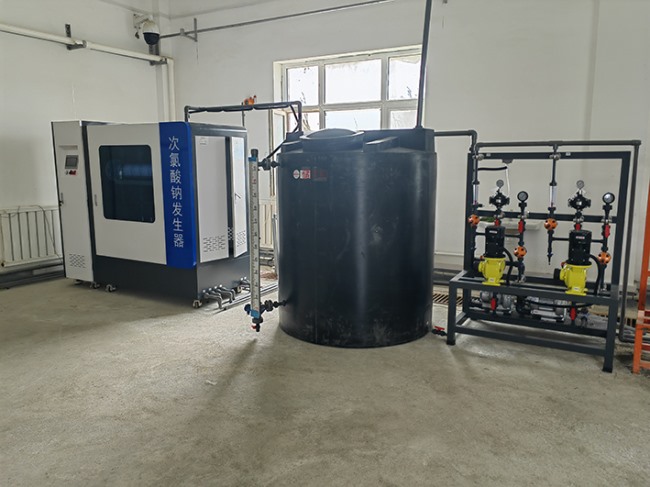 新疆污水厂次氯酸钠发生器安装现场